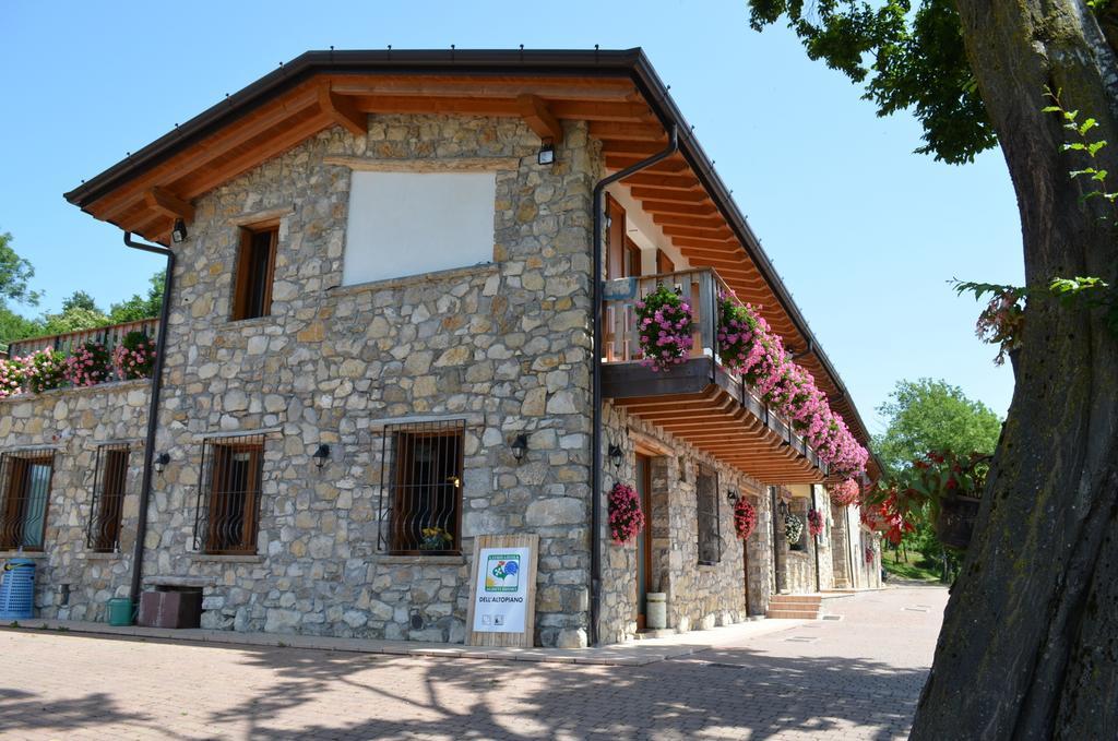 Agriturismo Dell'Altopiano Serle Екстер'єр фото